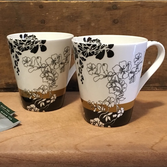 V&A Fine Bone China Other - 2 Victoria & Albert Bone China Coffee Mugs Floral